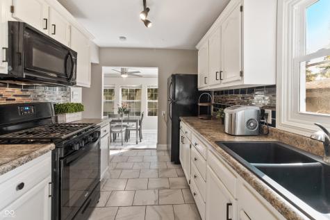 2113 E 65th Street Indianapolis IN 46220