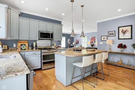 565 Isenhour Hills Drive Zionsville IN 46077