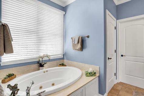 565 Isenhour Hills Drive Zionsville IN 46077