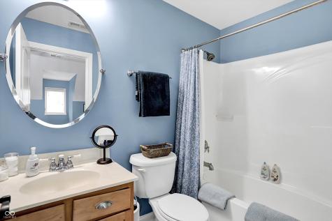 565 Isenhour Hills Drive Zionsville IN 46077