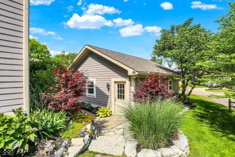 565 Isenhour Hills Drive Zionsville IN 46077