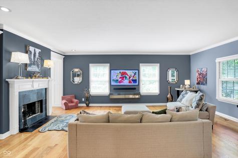 565 Isenhour Hills Drive Zionsville IN 46077