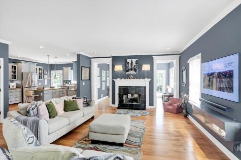 565 Isenhour Hills Drive Zionsville IN 46077