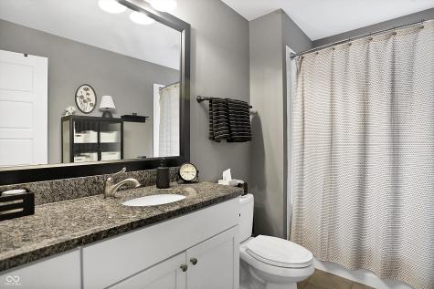 2252 Irish Rose Lane Carmel IN 46280