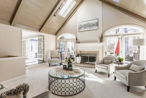 8613 Seaward Lane Indianapolis IN 46256