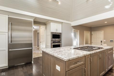 8613 Seaward Lane Indianapolis IN 46256