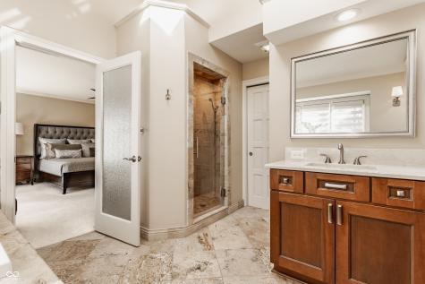 8613 Seaward Lane Indianapolis IN 46256