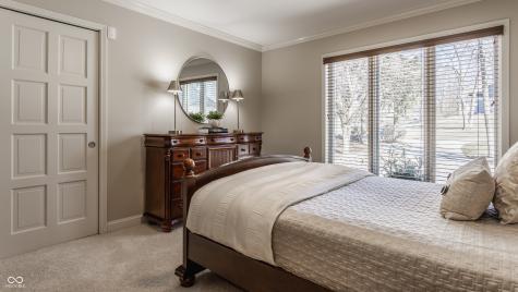 8613 Seaward Lane Indianapolis IN 46256