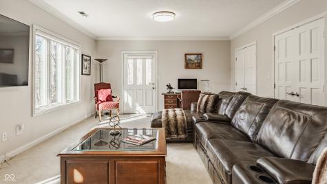 8613 Seaward Lane Indianapolis IN 46256