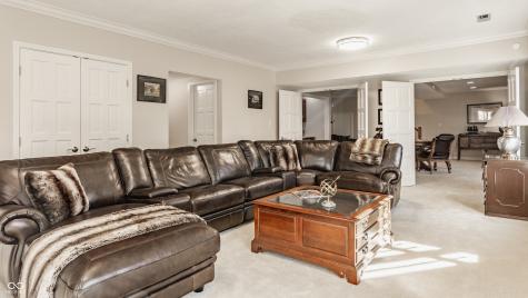 8613 Seaward Lane Indianapolis IN 46256