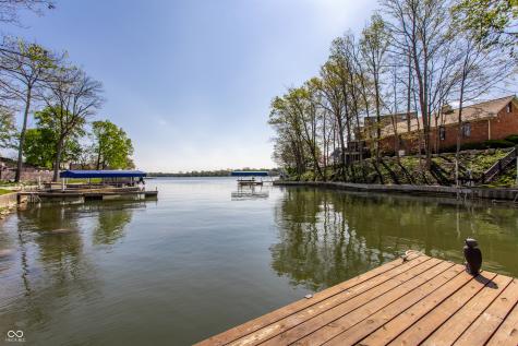 8613 Seaward Lane Indianapolis IN 46256