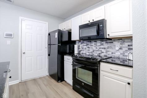 1013 Ebony Circle Franklin IN 46131