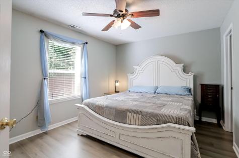 1013 Ebony Circle Franklin IN 46131