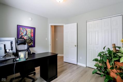 1013 Ebony Circle Franklin IN 46131