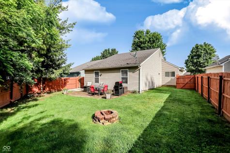1013 Ebony Circle Franklin IN 46131