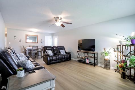 1013 Ebony Circle Franklin IN 46131