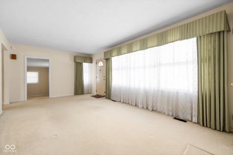 2707 E 66th Street Indianapolis IN 46220