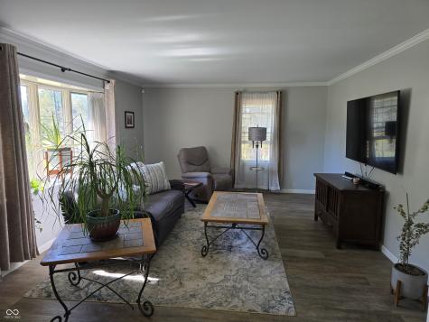 5320 W 200 S Columbus IN 47201