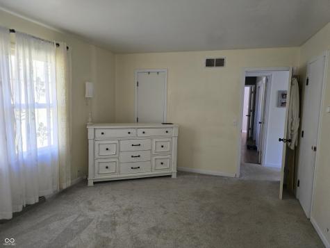 5320 W 200 S Columbus IN 47201