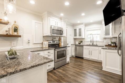 10540 Mcpherson Street Carmel IN 46280