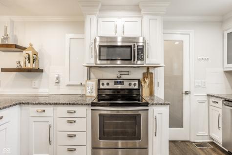 10540 Mcpherson Street Carmel IN 46280