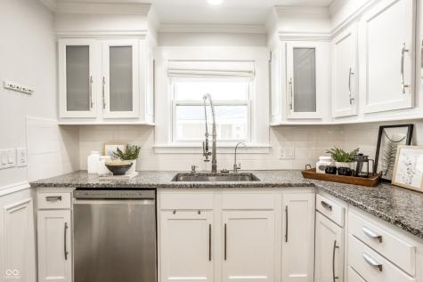 10540 Mcpherson Street Carmel IN 46280
