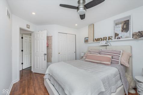 333 S 4th Street Zionsville IN 46077