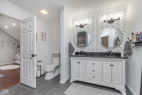 333 S 4th Street Zionsville IN 46077