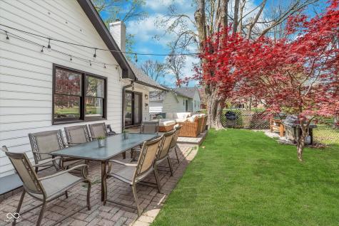 333 S 4th Street Zionsville IN 46077