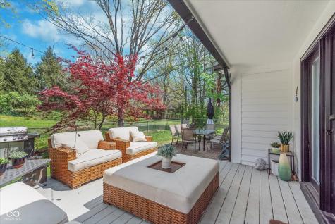 333 S 4th Street Zionsville IN 46077