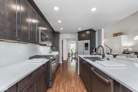 333 S 4th Street Zionsville IN 46077