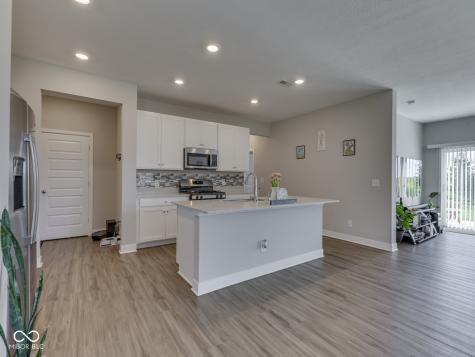 192 Bluestem Lane Whiteland IN 46184