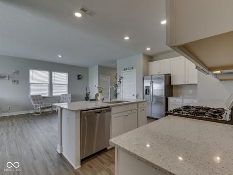 192 Bluestem Lane Whiteland IN 46184