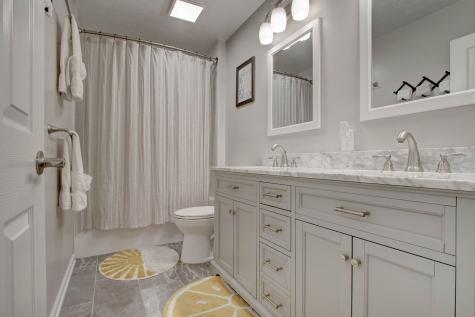 12977 Fleetwood Drive N Carmel IN 46032