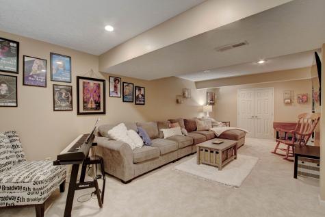 12977 Fleetwood Drive N Carmel IN 46032