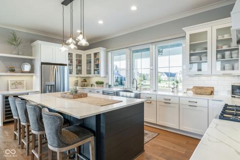 18331 Lakes End Court Westfield IN 46074