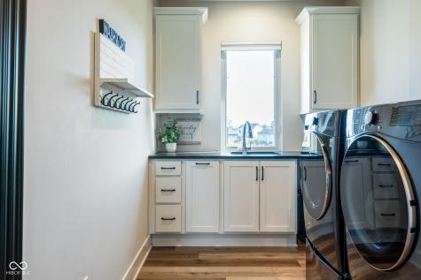 18331 Lakes End Court Westfield IN 46074