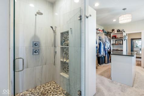 18331 Lakes End Court Westfield IN 46074