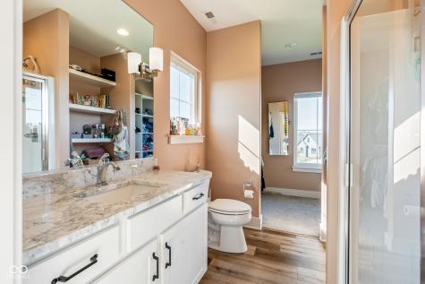 18331 Lakes End Court Westfield IN 46074