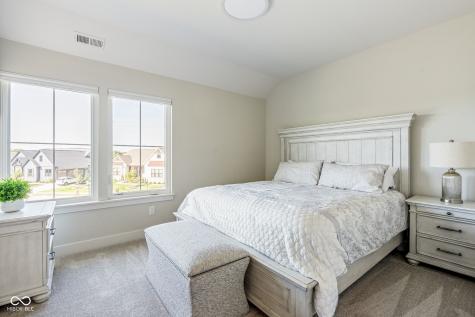 18331 Lakes End Court Westfield IN 46074