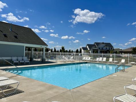 18331 Lakes End Court Westfield IN 46074