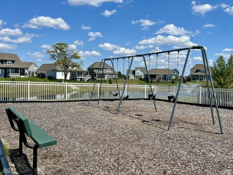 18331 Lakes End Court Westfield IN 46074