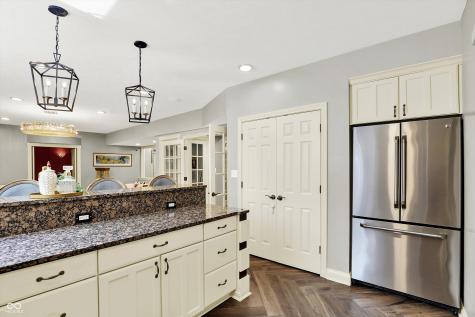 9311 Timberline Way Indianapolis IN 46256