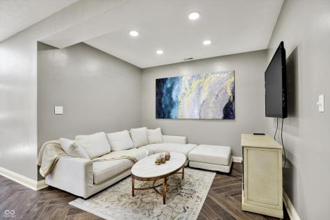 9311 Timberline Way Indianapolis IN 46256