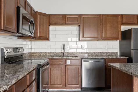 249 Meadow Glen Drive Avon IN 46123