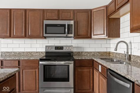 249 Meadow Glen Drive Avon IN 46123