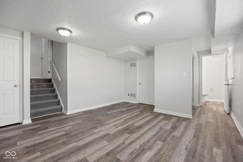 249 Meadow Glen Drive Avon IN 46123