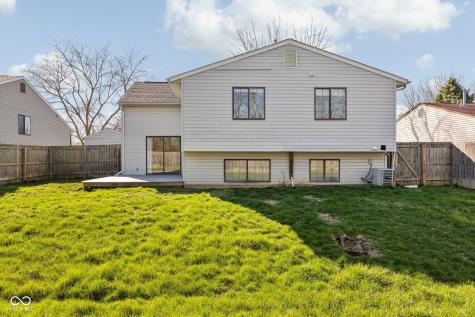 249 Meadow Glen Drive Avon IN 46123