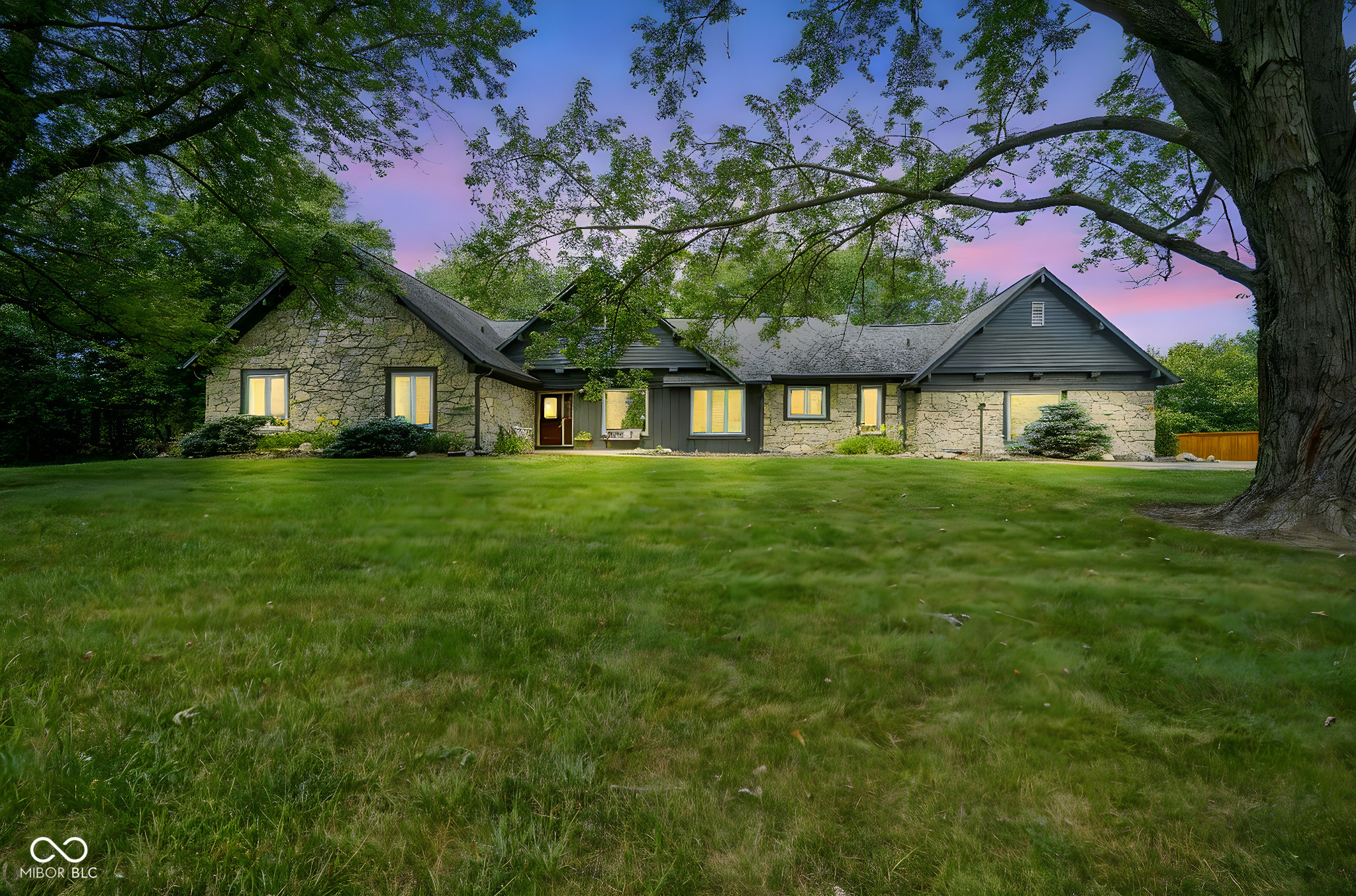150 Governors Lane Zionsville IN 46077