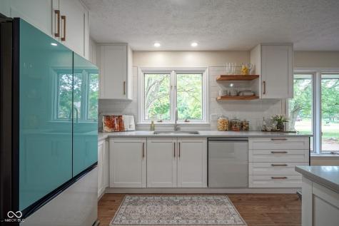 150 Governors Lane Zionsville IN 46077